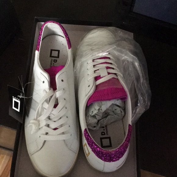 Pony white/hot pink - Picture 1 of 5